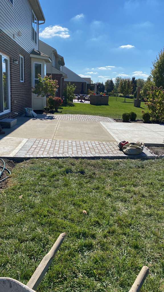 Finished patio with paver border